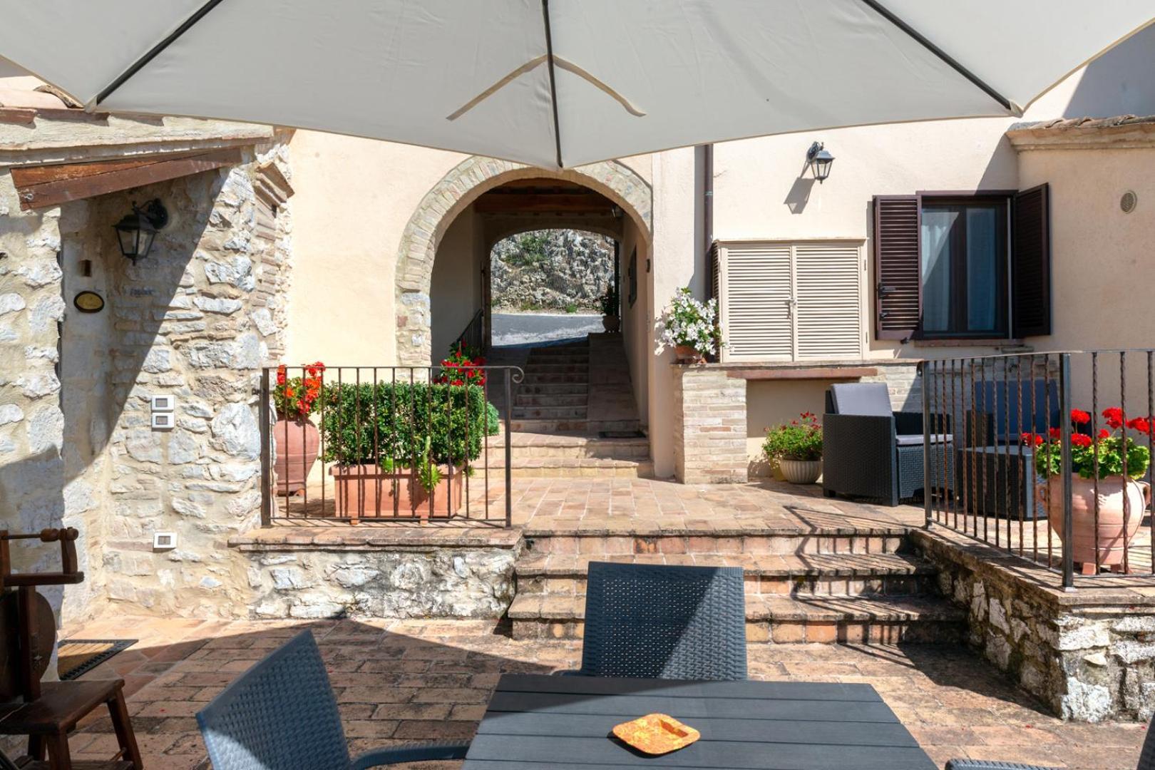 Le Tradizioni Casa Vacanze Trevi Zewnętrze zdjęcie